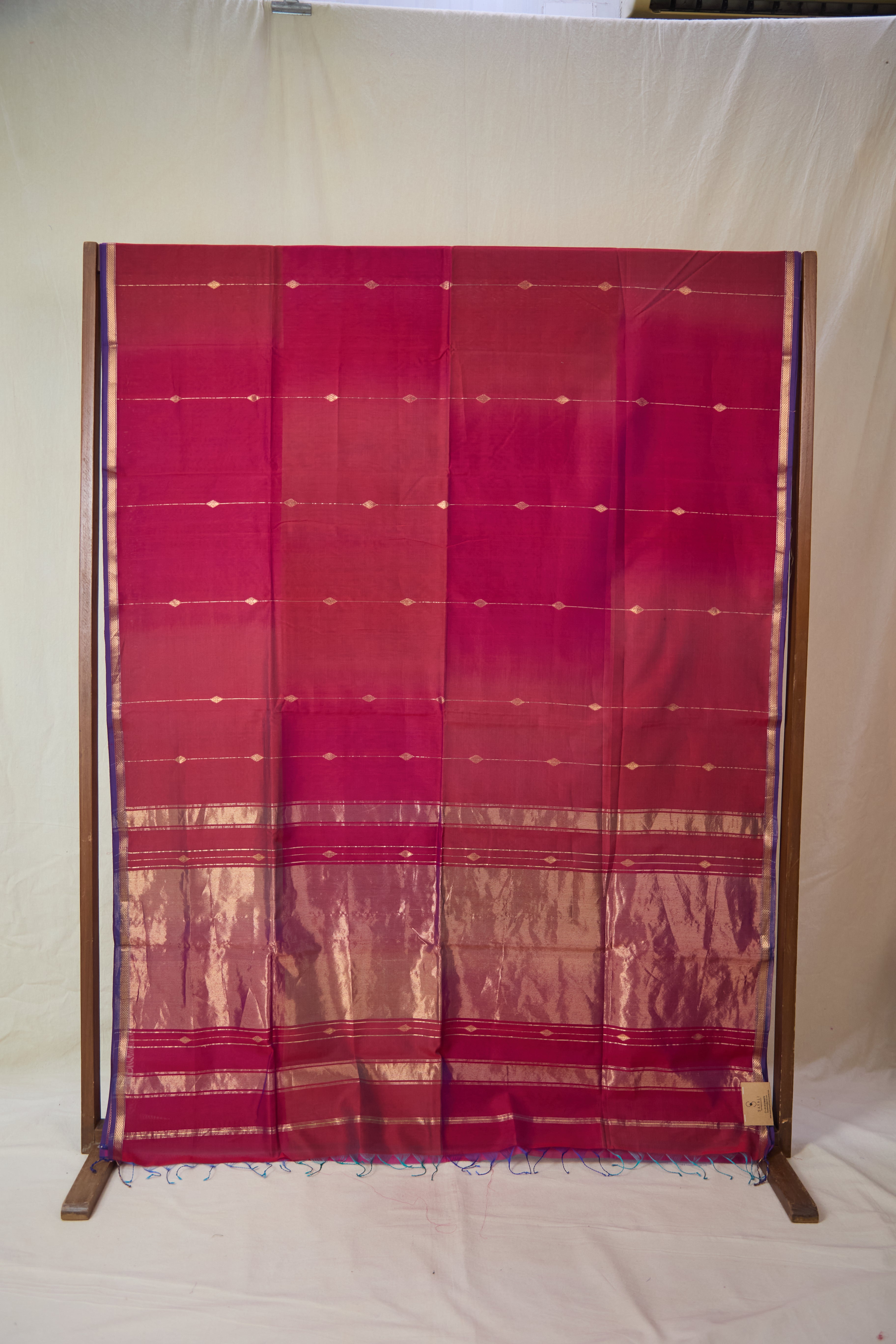 Two Tone Maroon Maheshwari Saree - SRTTMMS1060