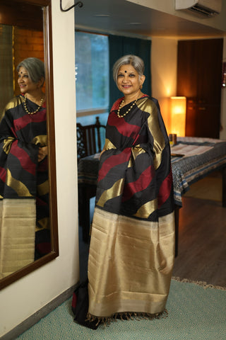 Black Kanjeevaram Silk Saree With Marron And Golden Stripes 12