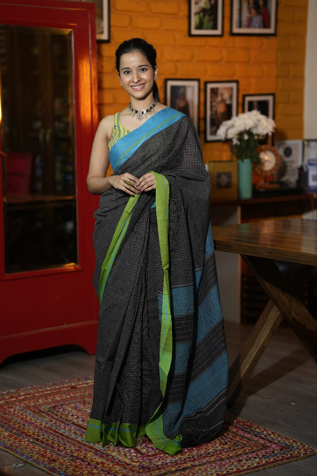 Big Checks Black Patteda Anchu With Border