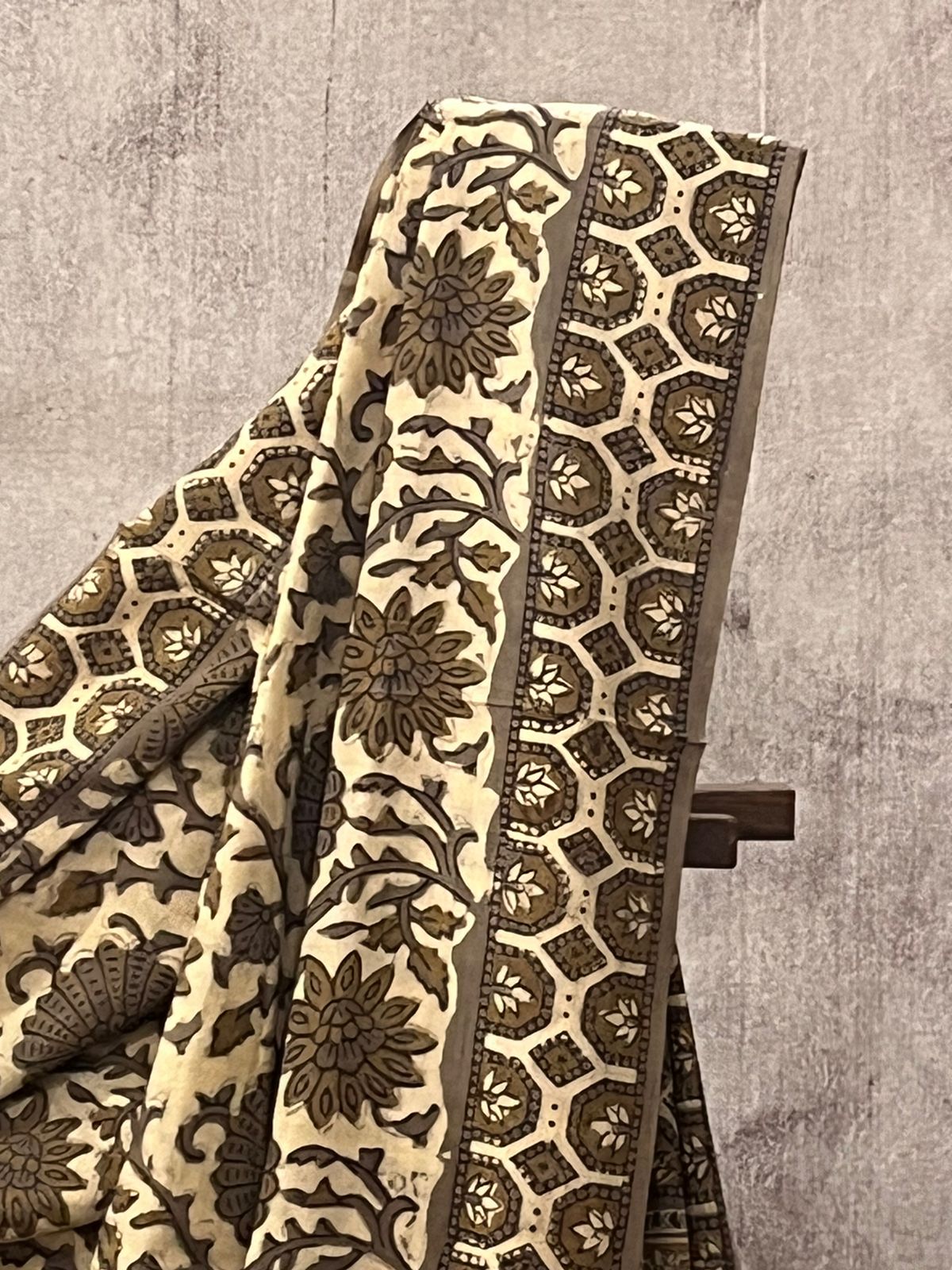 Beige HBP Cotton Saree - SRBCS1714