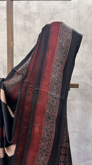 Black HBP Modal Silk Saree - SRBMSS155